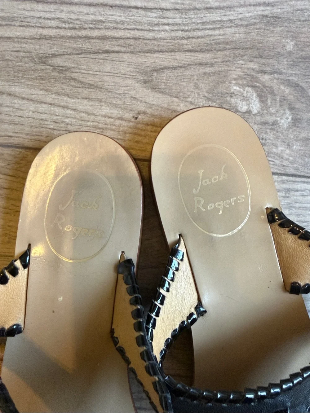 Jack Rogers excellent no